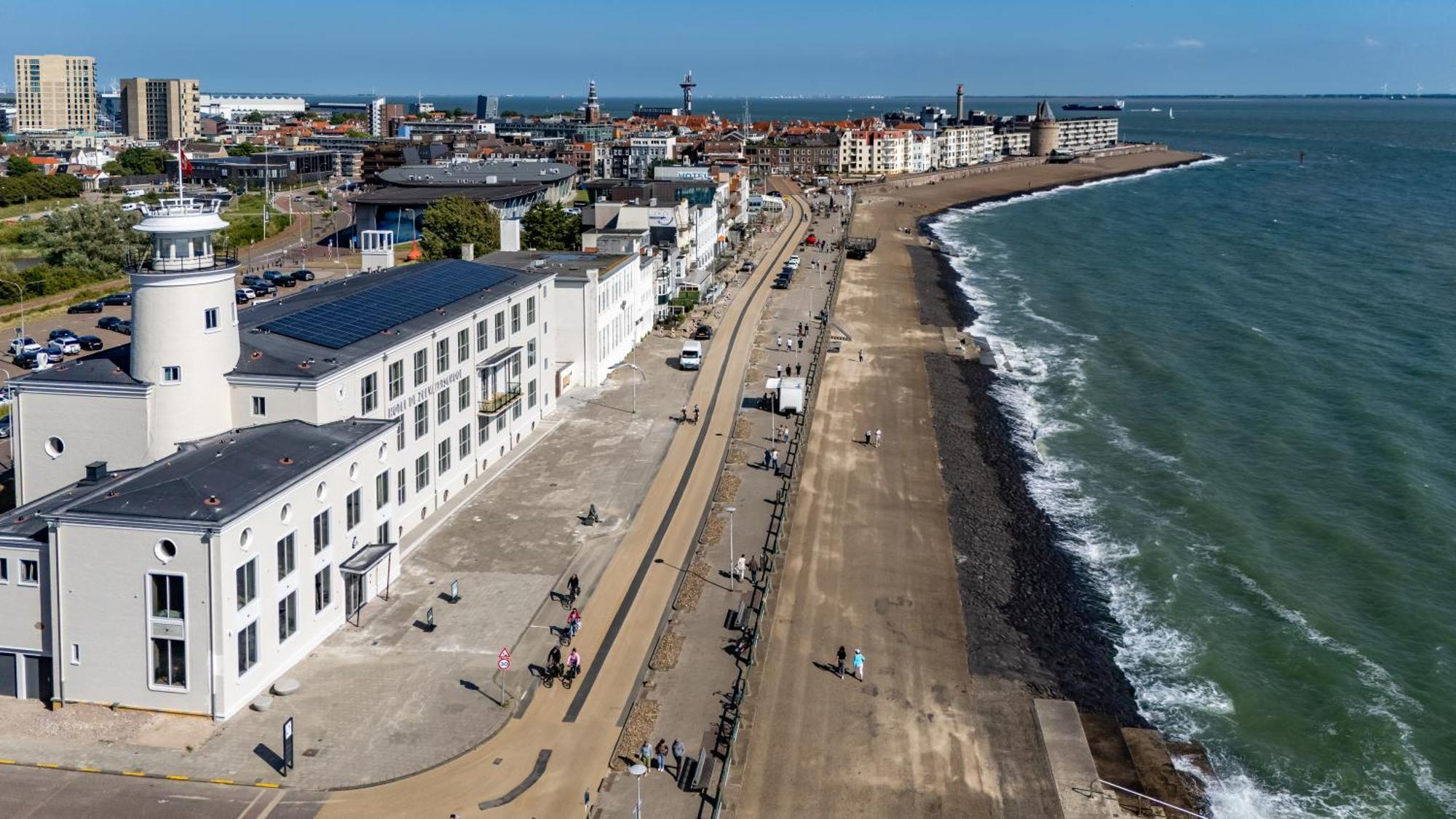 Hotel De Zeevaartschool Vlissingen Eksteriør billede