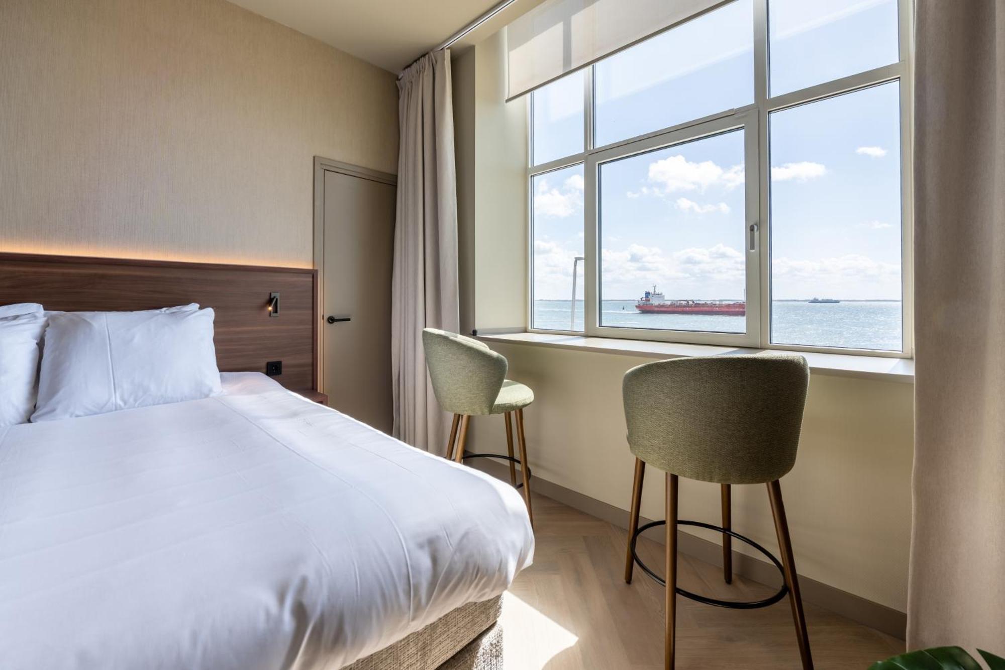 Hotel De Zeevaartschool Vlissingen Eksteriør billede